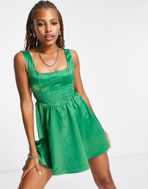 Reclaimed Vintage Inspired - Vestito svolazzante stile corsetto in raso