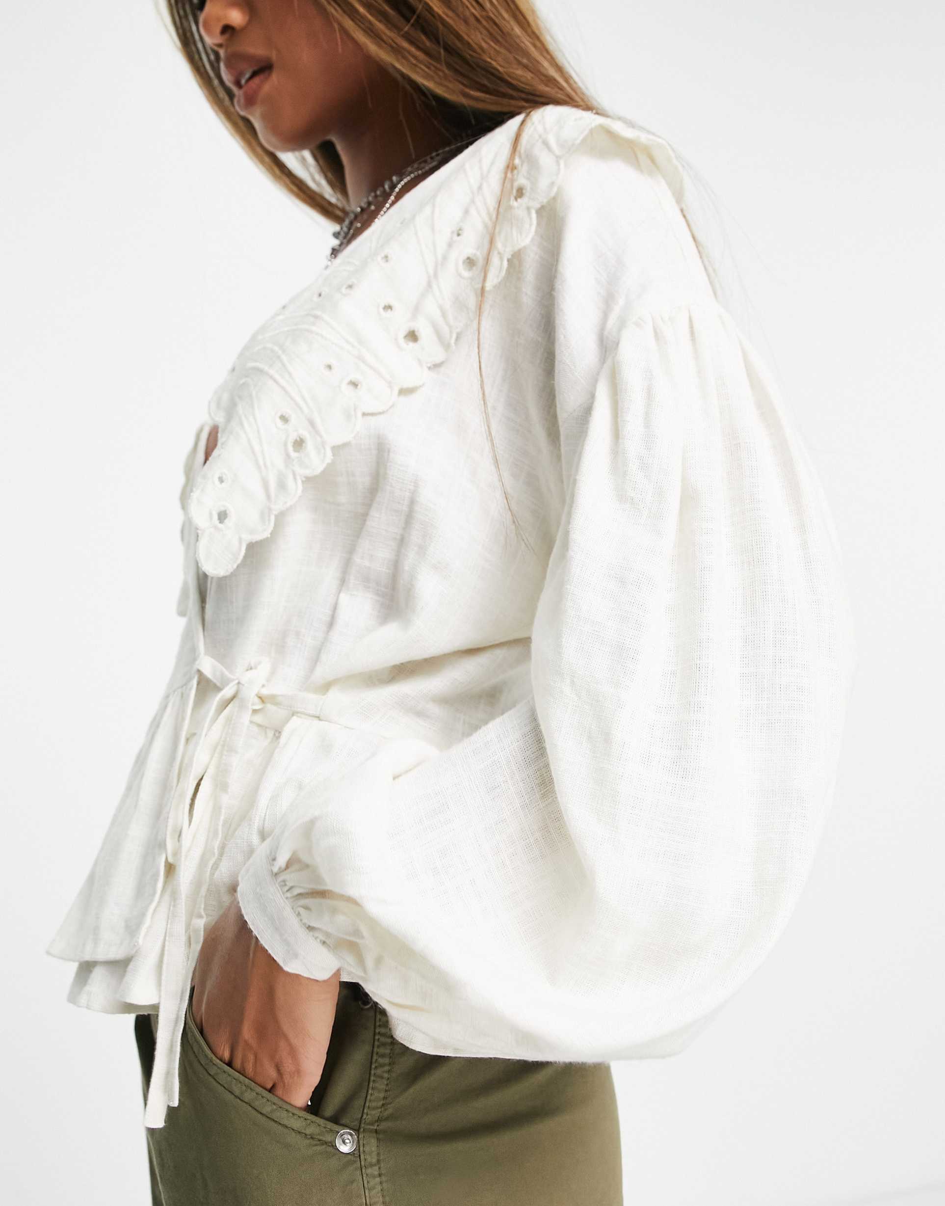 Reclaimed Vintage inspired wrap blouse with statement collar in white view 4
