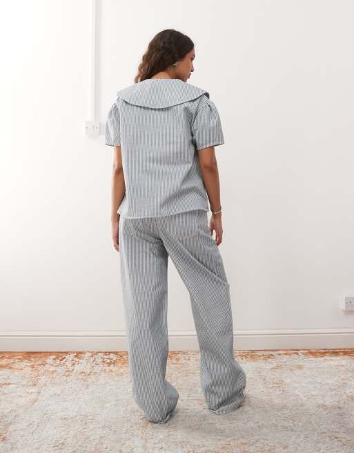Reclaimed Vintage - Jeans larghi gessati blu chiaro in coordinato , 5 di 5