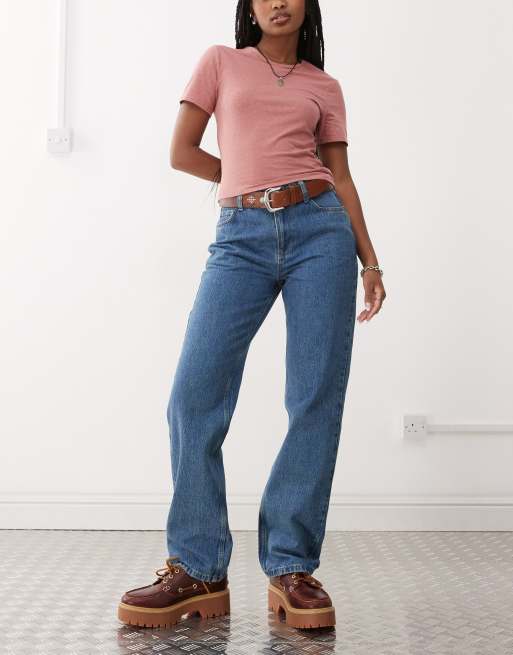 Reclaimed Vintage - Jeans med lige ben i lyseblå vintagevask
