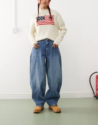 Thumbnail - Reclaimed Vintage - Jeans mit mittelhohem Bund, weitem Ballonschnitt und Waschung in Hellblau
