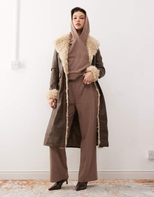 Reclaimed Vintage - Joggers a fondo ampio super comodi marroni in coordinato