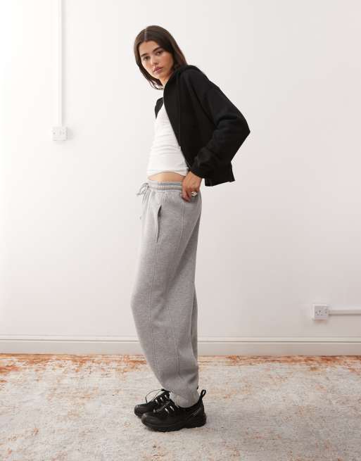 Reclaimed Vintage - Joggers bombati grigio mélange con interno spazzolato, 5 di 5