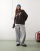 Thumbnail 1 van 5
