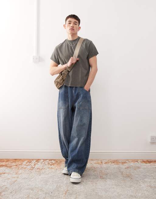 Reclaimed Vintage – Kakifärgad, kort t-shirt i boxig, oversized fit
