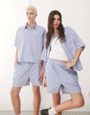 Reclaimed Vintage - Kastige Unisex-Schlupfshorts mit Vichy-Karos in Blau und Weiß-Bunt