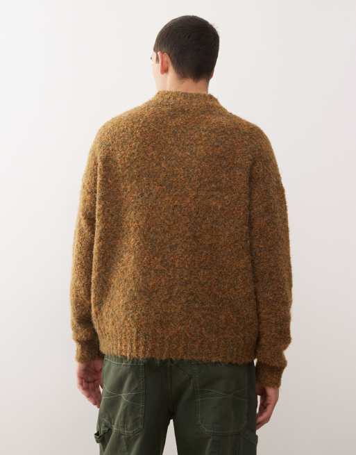 Reclaimed Vintage – Kastiger Pullover aus Bouclé in Khaki mit V-Ausschnitt, 3 von 5