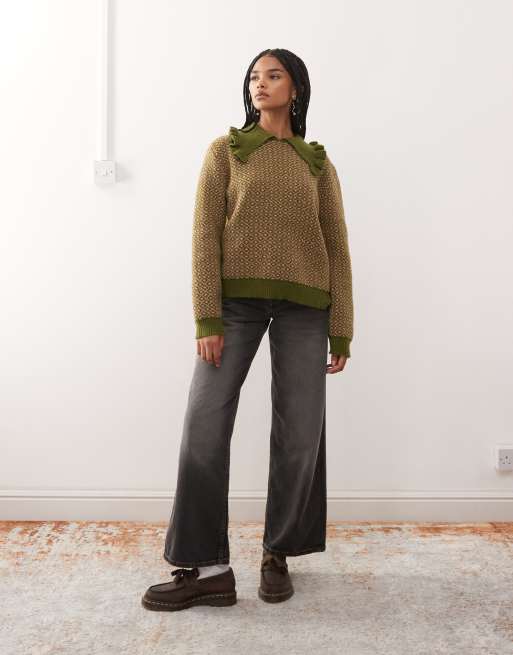 Reclaimed Vintage – Kastiger Strickpullover in Grün und Rosa mit Printmuster und Kragen , 3 von 4
