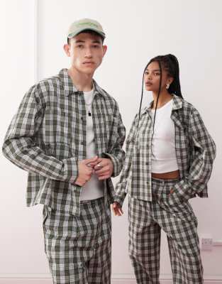 Reclaimed Vintage - Kastiges Unisex-Hemd mit grünem Karomuster und Stickerei, Kombiteil-Bunt