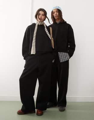 Reclaimed Vintage – Kastiges Unisex-Set aus schwerem Stoff in verwaschenem Schwarz