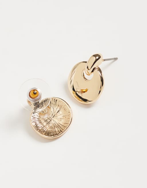 Reclaimed Vintage klassiska mini dörrknackarörhängen i guld, 4 av 4