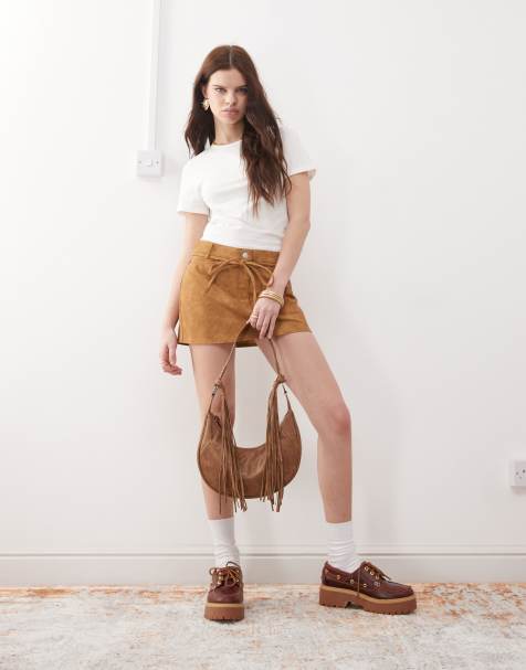 Reclaimed Vintage – Knapp geschnittenes T-Shirt in Weiß - view 1