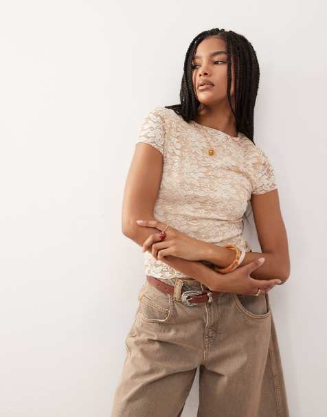 Reclaimed Vintage – Knapp geschnittenes T-Shirt mit Spitze in Buttermilch - view 1