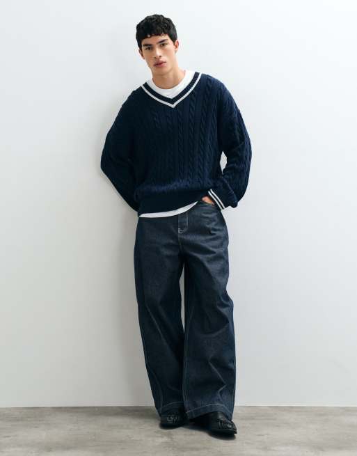 Reclaimed Vintage knitted cotton blend v neck jumper in navy, 4 of 10
