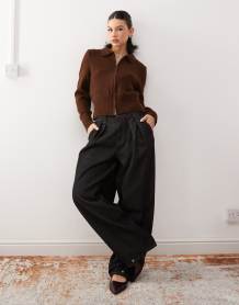 COLLUSION – Mehrfarbige Strickmütze mit Rehfellmuster