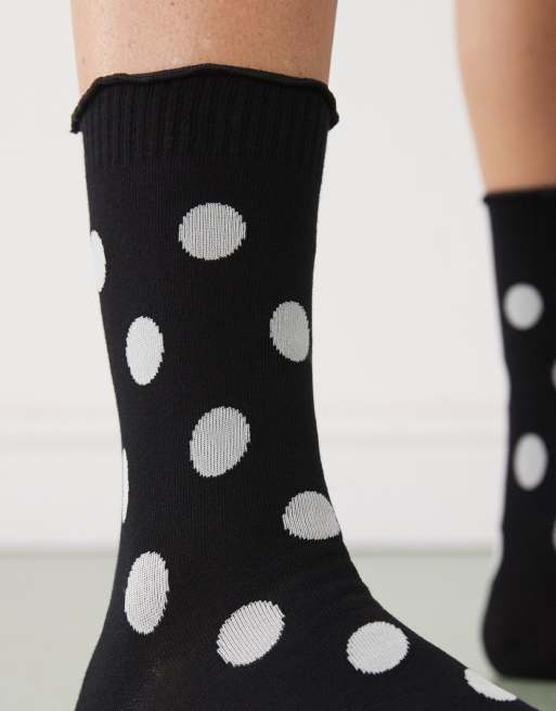Reclaimed Vintage – Knöchellange Socken mit schwarz-weißem Polka Dot, 2 von 3