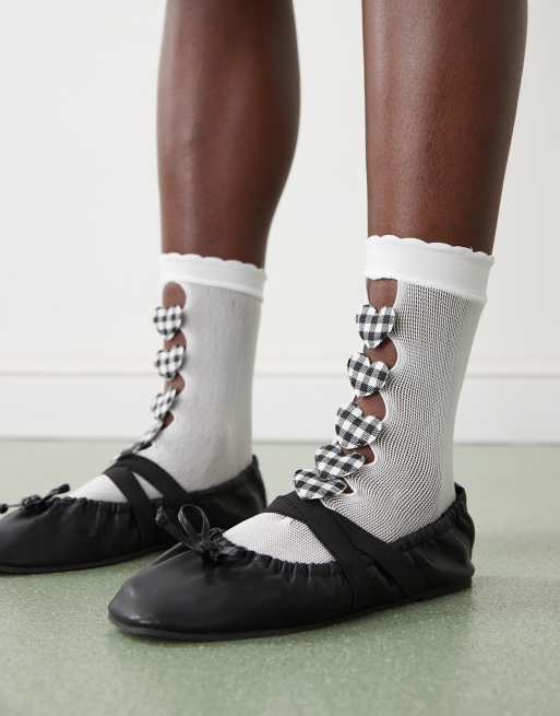 Reclaimed Vintage – Knöchelsocken in Weiß mit Vichy-Herzen