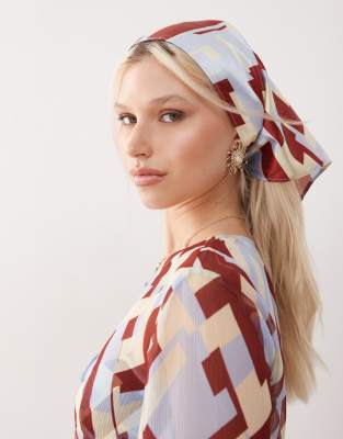 Reclaimed Vintage - Kopftuch aus Satin mit geometrischem Print in Blau und Braun, Kombiteil-Bunt