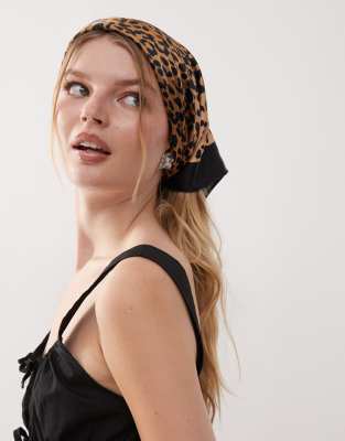 Reclaimed Vintage - Kopftuch mit verschwommenem Leopardenmuster-Bunt