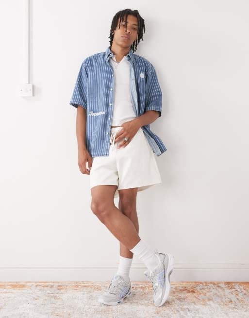 Reclaimed Vintage - Korte baggy chinoshort met elastische taille in ecru