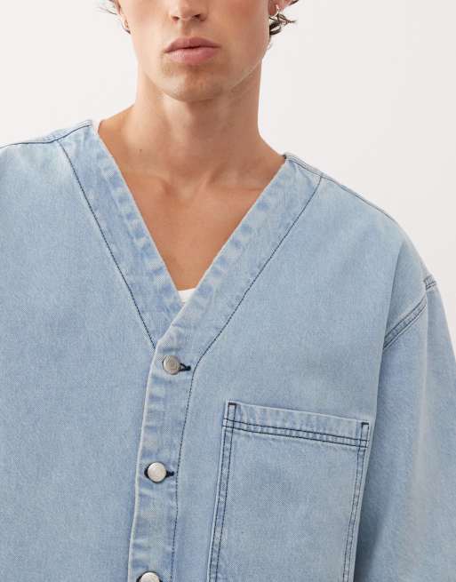 Reclaimed Vintage – Kurzärmliges Baseball-Hemd aus Denim in hellblauer Waschung, 5 von 5