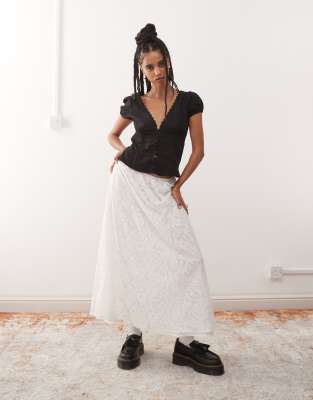 lace maxi skirt with lining in ivory-White