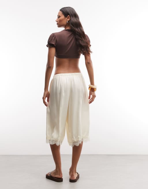 Reclaimed Vintage lång satinshorts med spetskant i naturvit, 5 av 5
