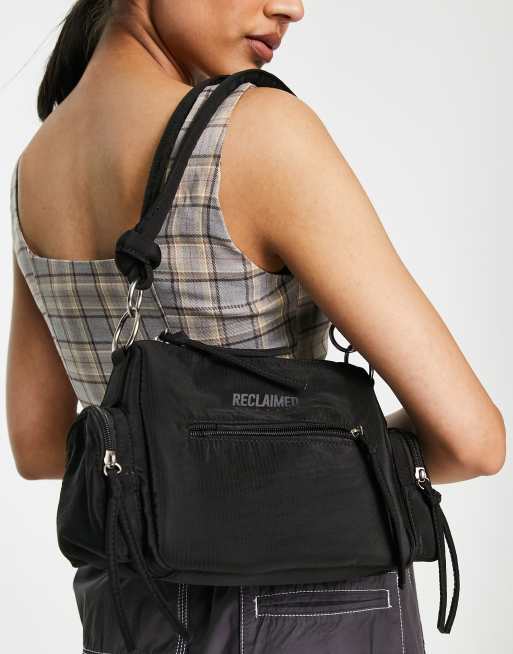 Reclaimed Vintage – Lässige Cargo-Umhängetasche in Schwarz