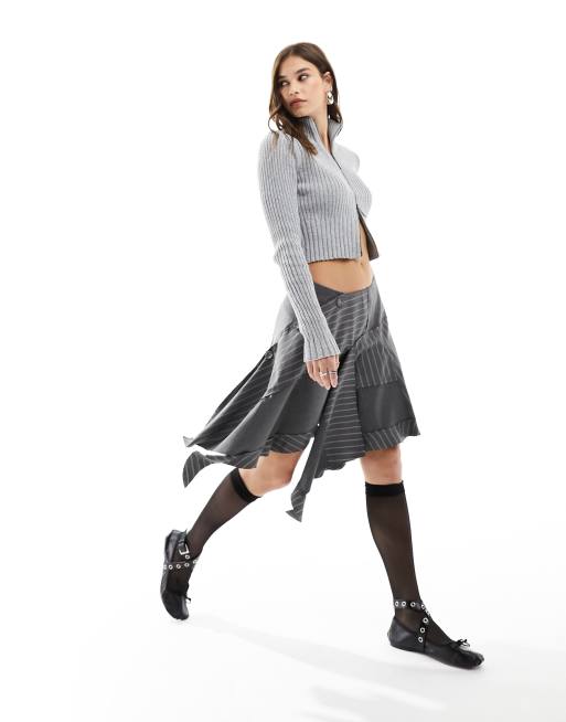 Reclaimed Vintage - Limited Edition - Gesplitste rok met krijtstreep en onafgewerkte zoom in grijs