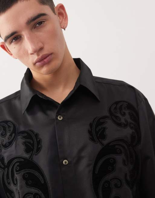 Reclaimed Vintage – Limited Edition – Oversize-Hemd aus Satin in Schwarz mit Samt-Stickerei, 5 von 5