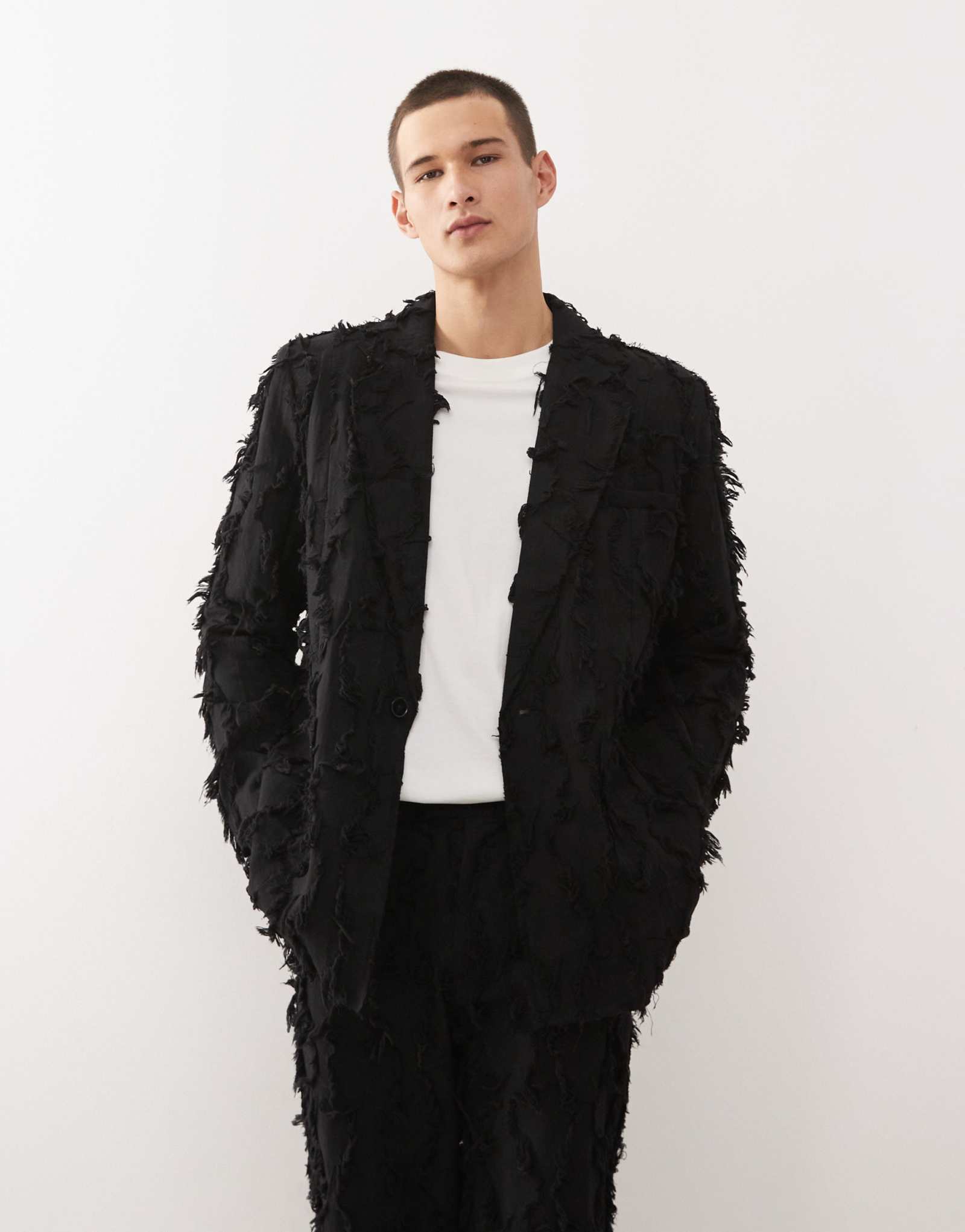 Восстановленный винтажный лимитированный пиджак оверсайз черного цвета с потертостями - часть комплекта