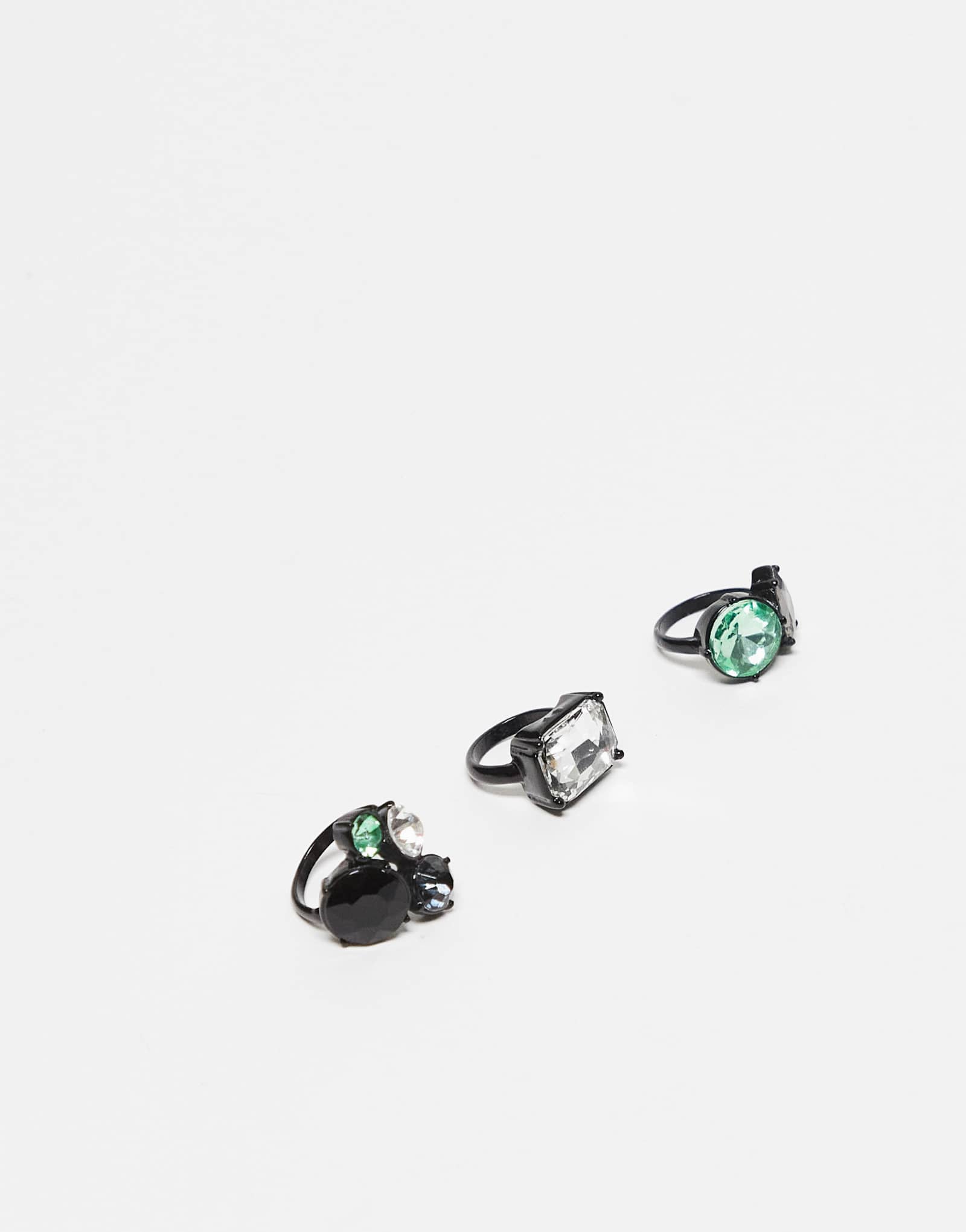 Восстановленный набор винтажных колец ограниченной серии с зелеными и черными камнями в серебре