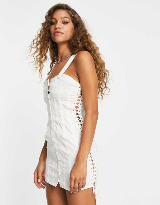 https://images.asos-media.com/products/reclaimed-vintage-limited-edition-satin-corset-mini-dress-in-white/203343091-1-white?$n_640w$&wid=513&fit=constrain