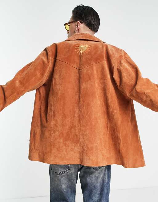 Reclaimed Vintage limited edition suede jacket with with badge detail in tan, 2 of 4