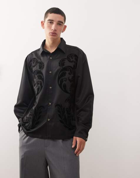 Reclaimed Vintage – Limited Edition – Svart skjorta i oversize med sammetsbroderi av satin - view 1