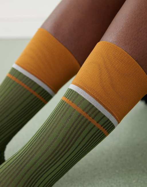 Reclaimed Vintage – Lockere Socken in Grün und Senfgelb, 3 von 3