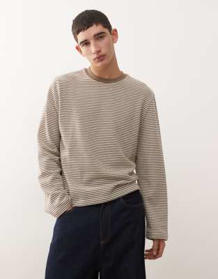 Reclaimed Vintage Reclaimed Vintage long sleeve cropped boxy t-shirt in brown and white stripe-Black