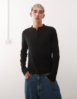 Reclaimed Vintage Long Sleeve Muscle Fit Rib Knit Jersey Henley T-shirt In Black
