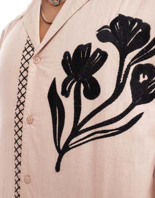 ジャケット・アウター MEDI VINTAGE FLOWER EMBROIDERY SHIRT Ameri（アメリ）の「MEDI VINTAGE FLOWER EMBROIDERY SHIRT