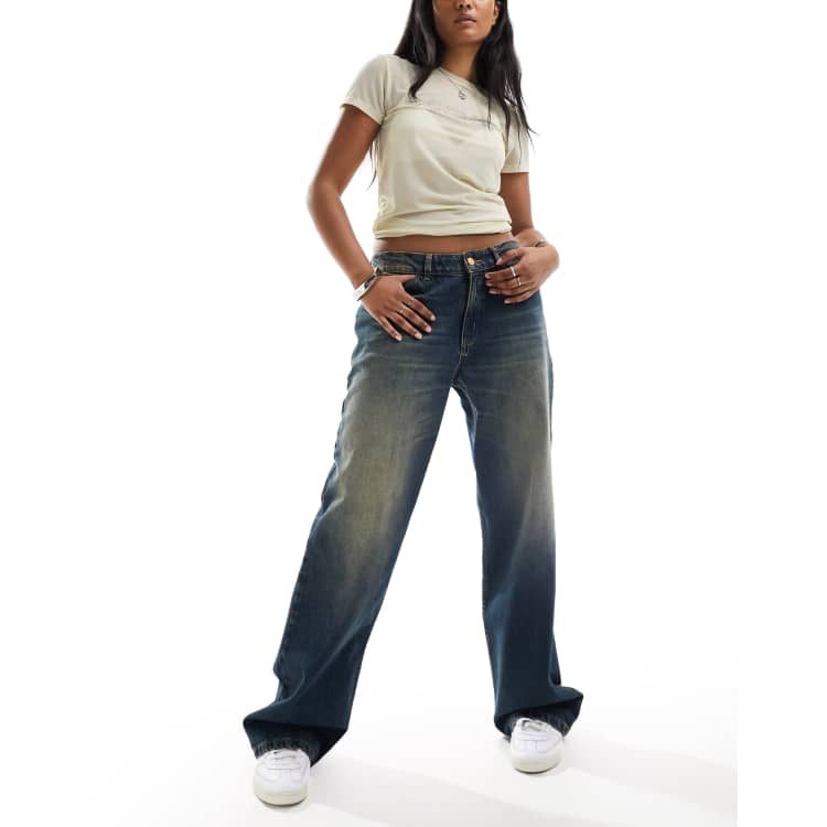 Reclaimed Vintage low rise baggy wide jean in mid blue wash
