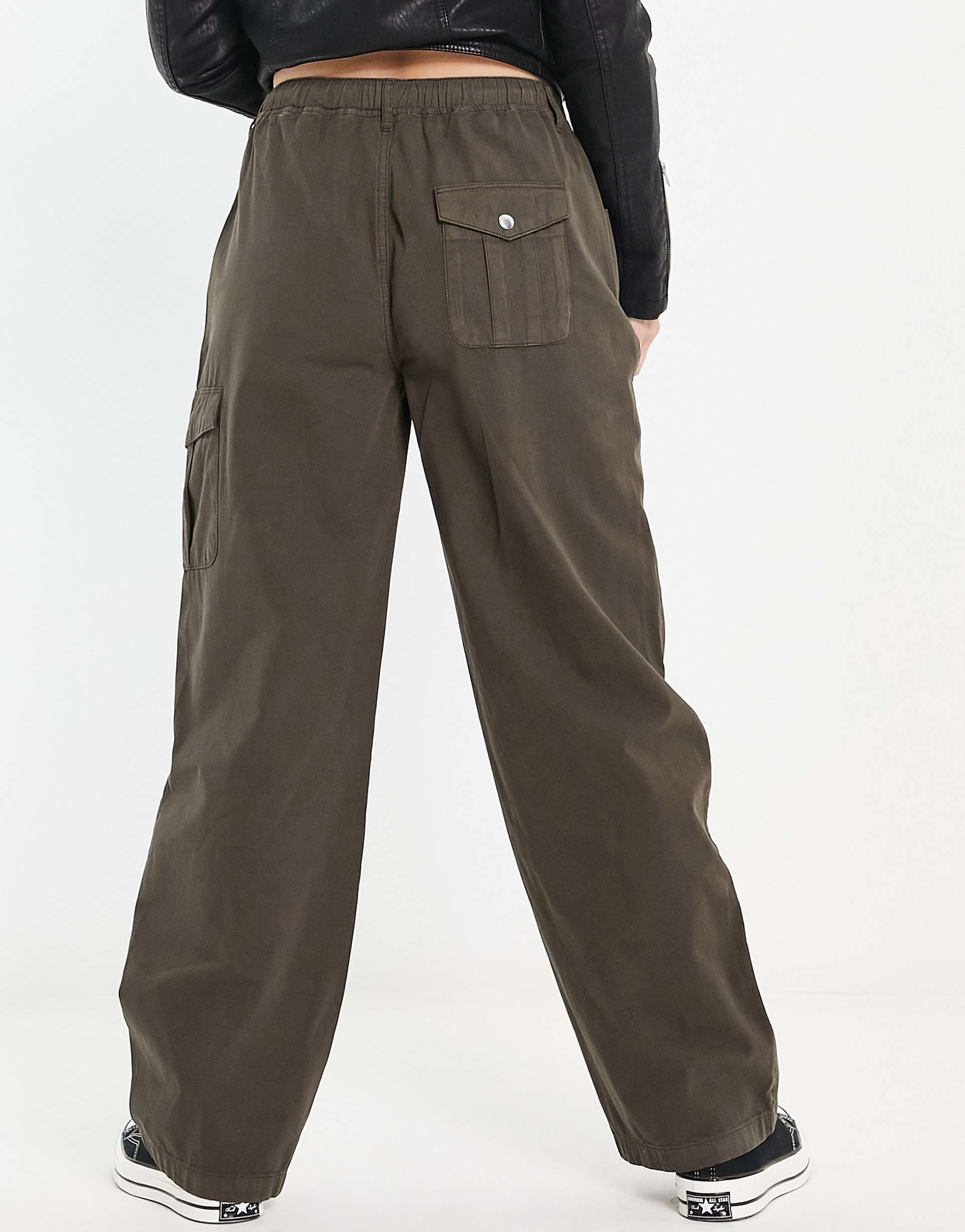 Reclaimed Vintage low rise cori cargo trouser in chocolate view 4