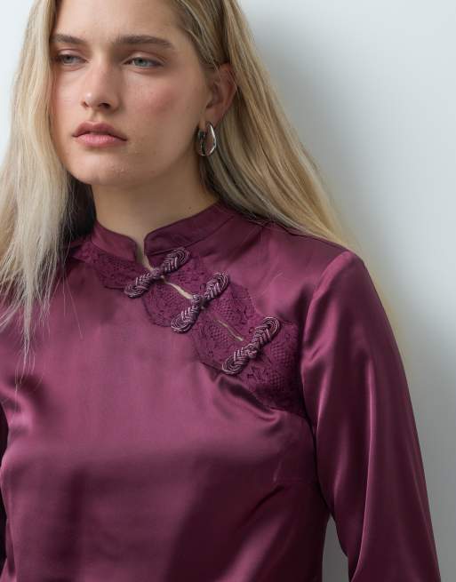 Reclaimed Vintage Mandarin collar satin blouse with Asym hem, 3 of 4