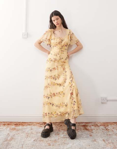 Reclaimed Vintage – Maxi-Freizeitkleid in Buttergelb mit Spitze und Streublumenmuster - view 1
