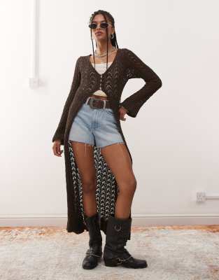 Reclaimed Vintage - Maxi-Strickjacke aus Pointelle in Braun