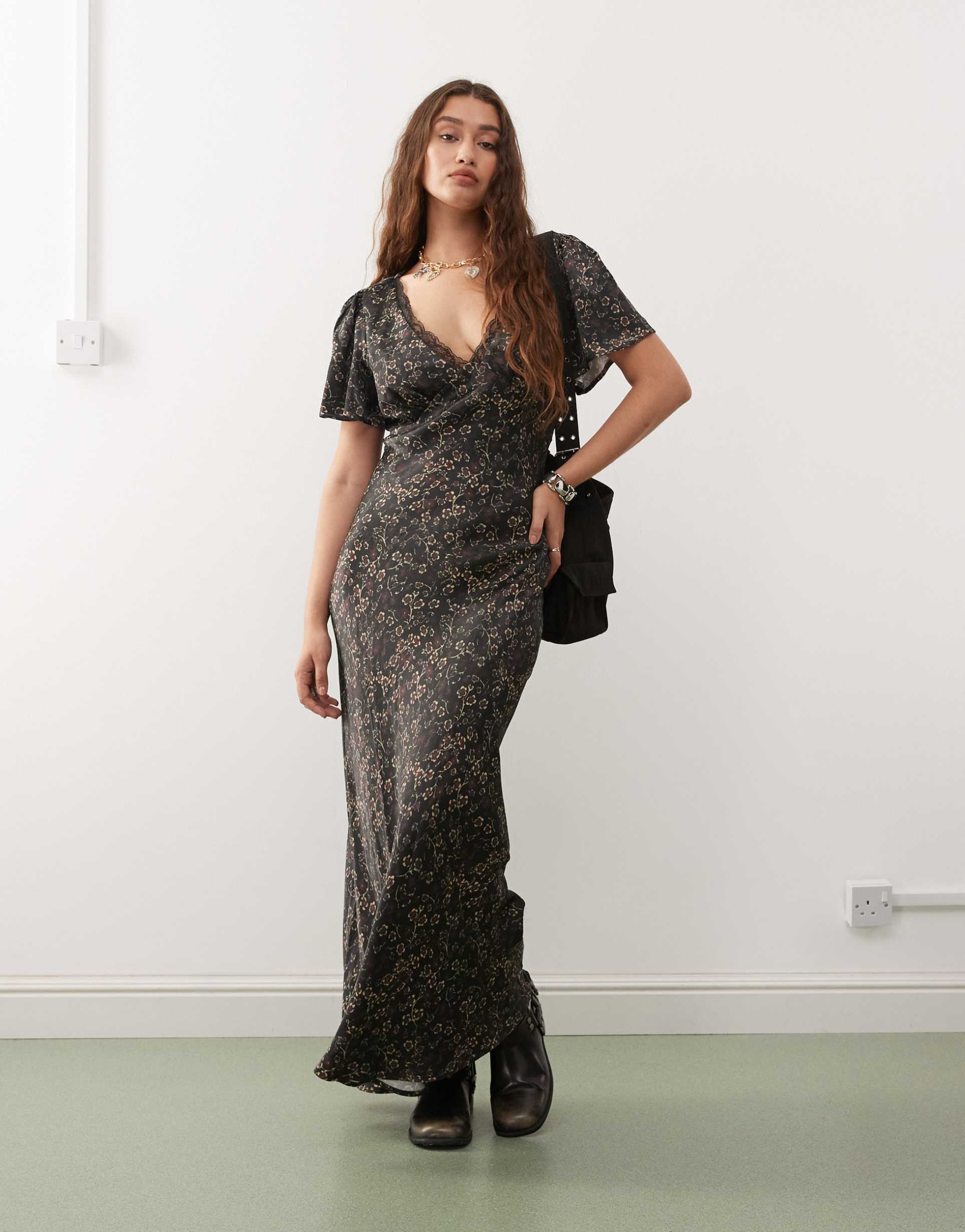 reclaimed vintage maxi tea dress with lace trim in dark floral print