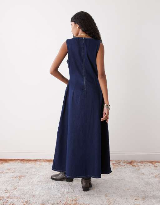 Reclaimed Vintage – Maxiklänning i denim och förklädesmodell med sänkt midja, 3 av 4