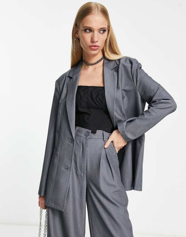Reclaimed Vintage mensy blazer in gray