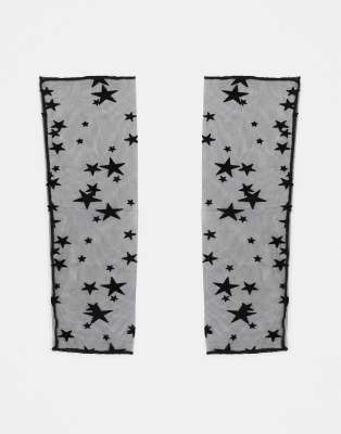 mesh gloves with stars in black