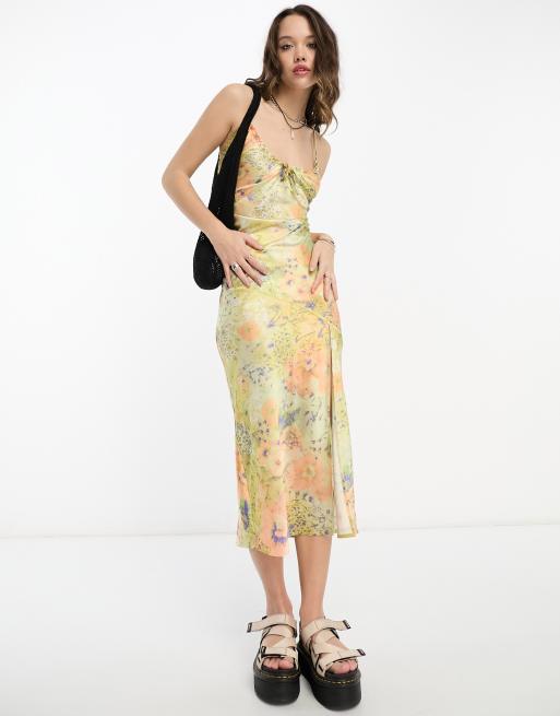 Reclaimed Vintage - Midi cami jurk met bloemenprint en open, gestrikte achterkant in groen