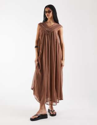 Reclaimed Vintage Midi Dress With Lace Collar In Brown